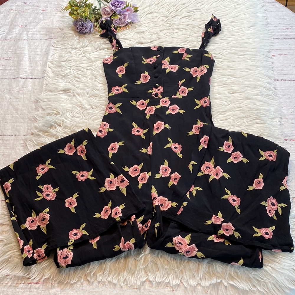 Flynn Skye Bardot Black Floral Button Down Jumpsuit sz XS